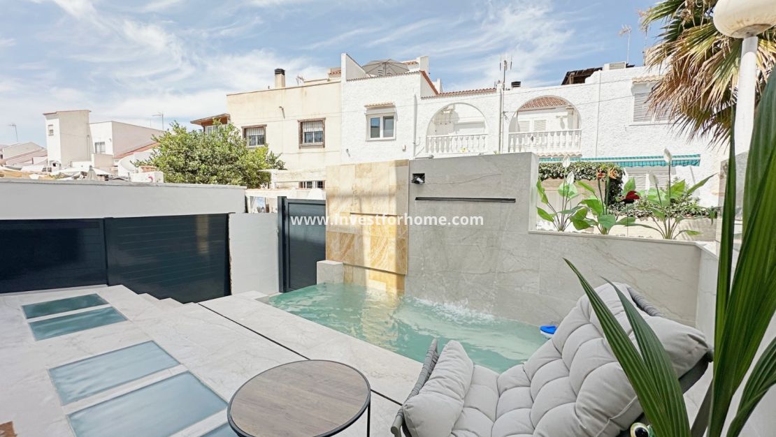 Sale - House - Torrevieja