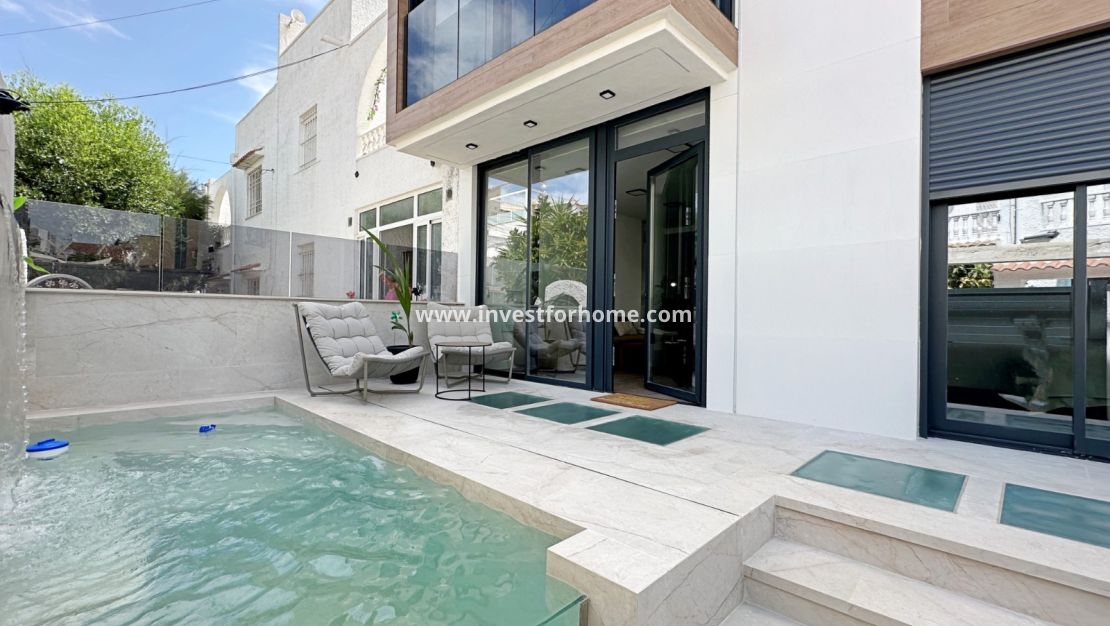 Sale - House - Torrevieja