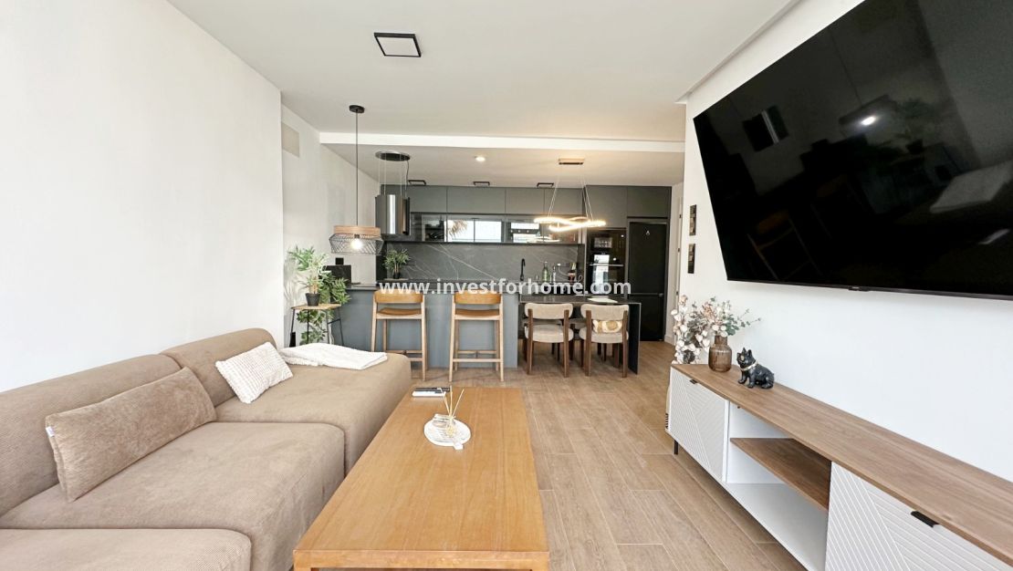 Sale - House - Torrevieja