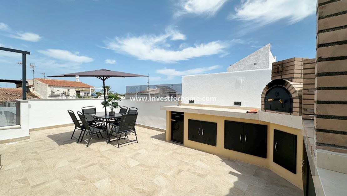 Sale - House - Torrevieja