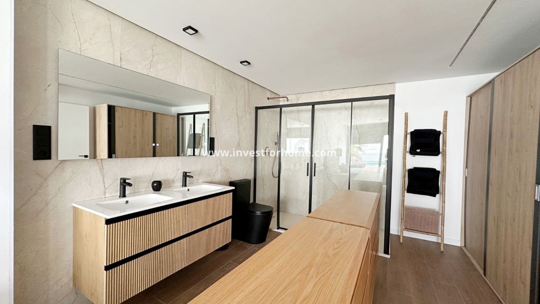 Sale - House - Torrevieja