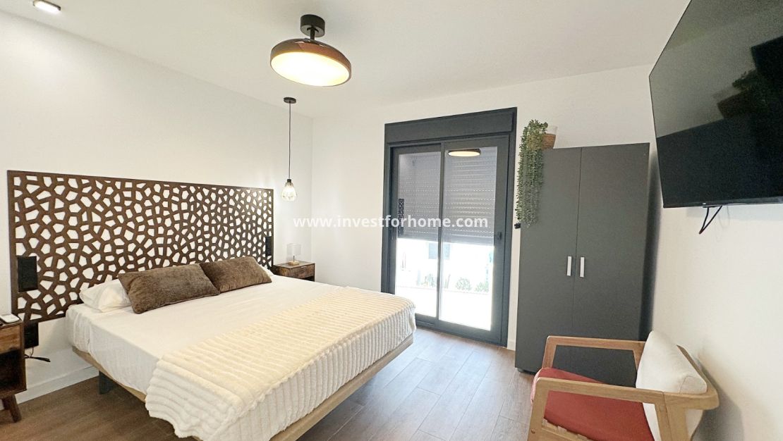 Sale - House - Torrevieja