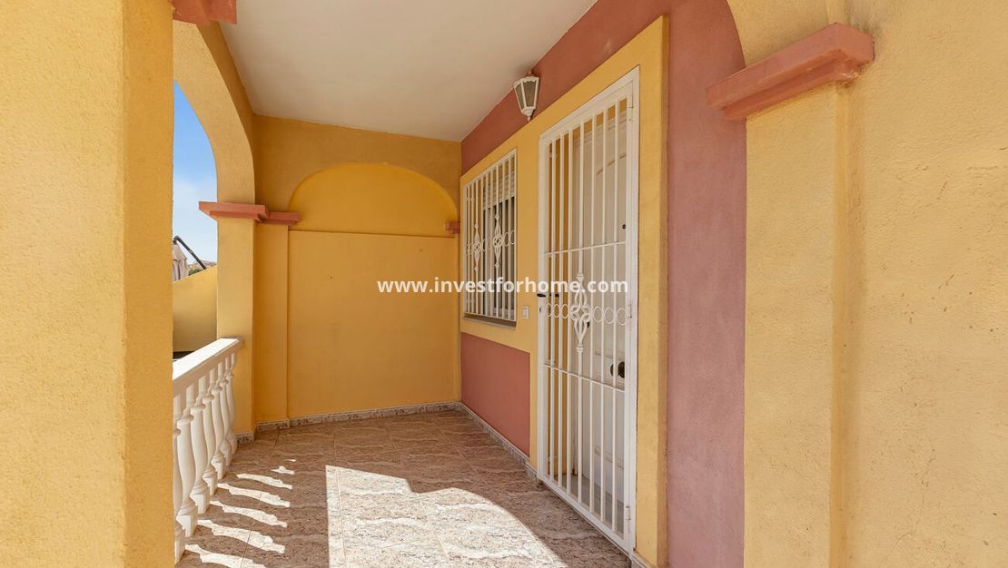 Sale - Semi Detached Penthouse - Orihuela Costa - Costa Blanca