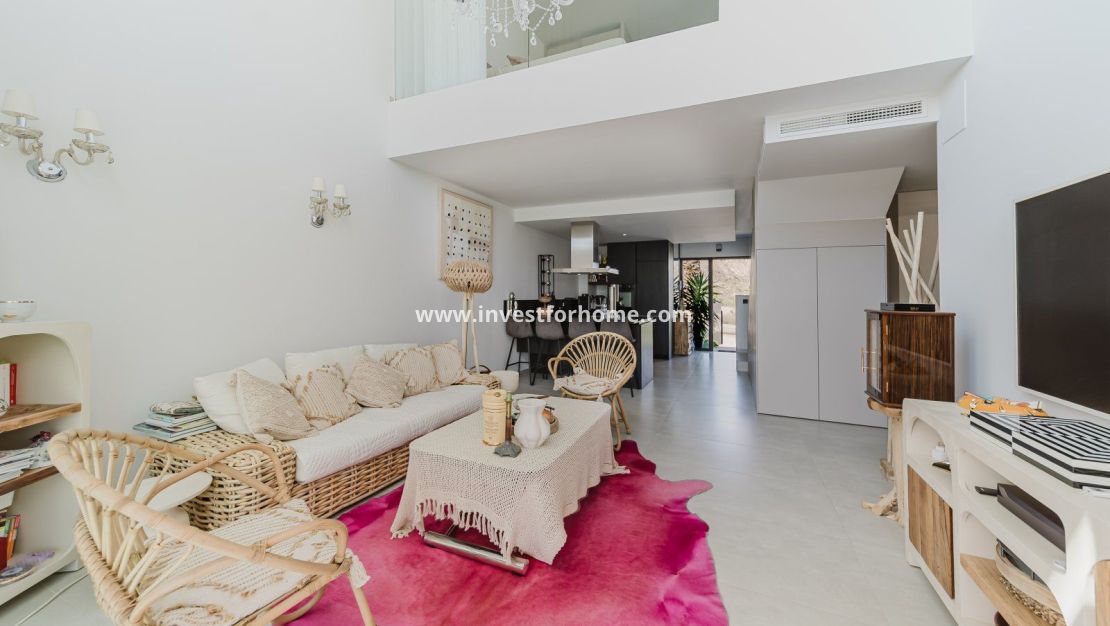 Sale - Villa - Algorfa - La Finca Golf