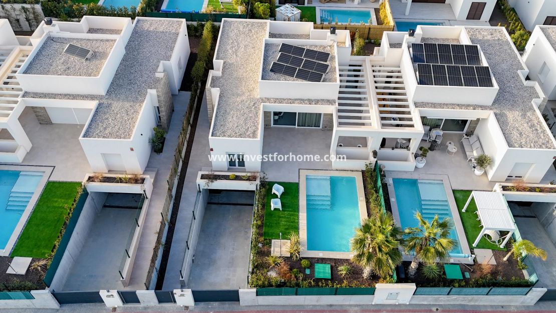 Sale - Villa - Algorfa - La Finca Golf