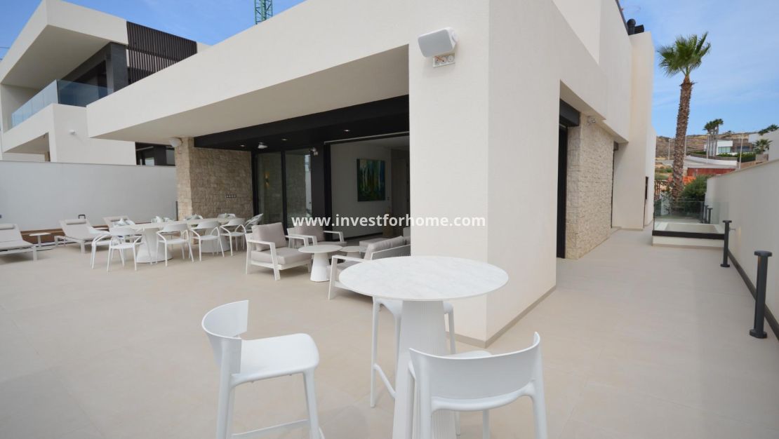 Sale - Villa - Algorfa - La Finca Golf