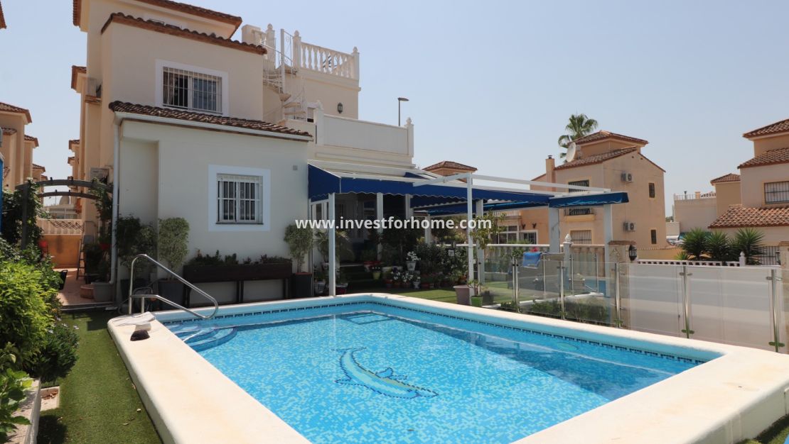 Sale - Villa - Algorfa - Montebello
