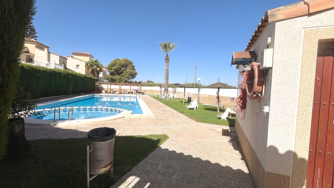 Sale - Villa - Algorfa - Montebello