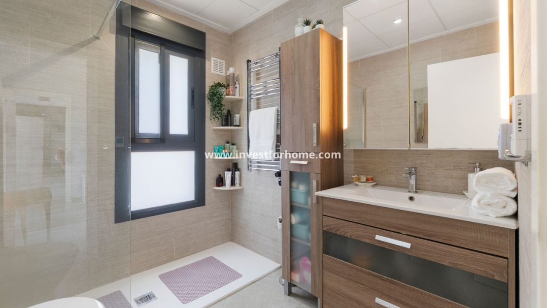 Sale - Villa - Daya Nueva - Costa Blanca