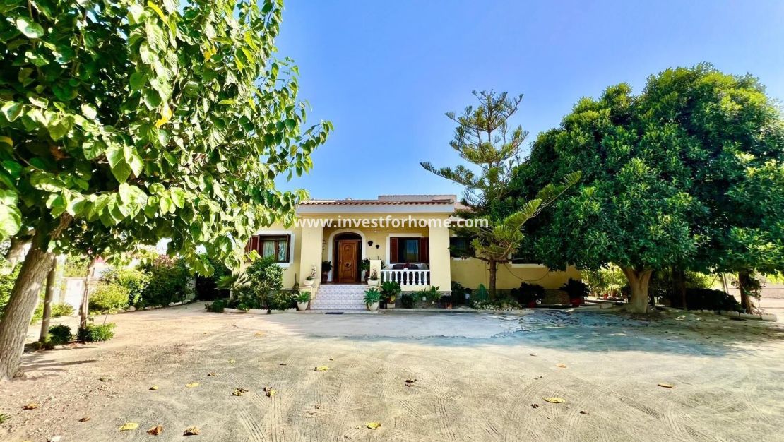 Sale - Villa - Daya vieja - Costa Blanca Sur