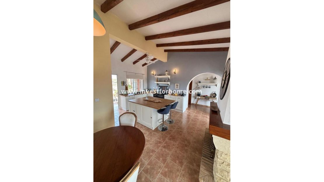 Sale - Villa - Dolores - Costa Blanca