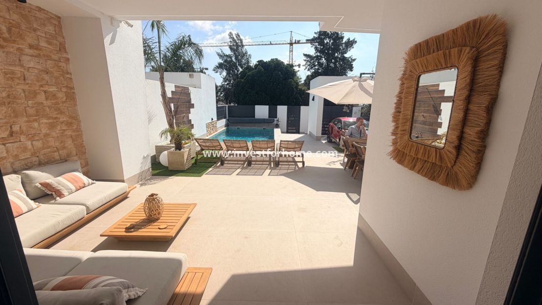 Sale - Villa - Dolores - Costa Blanca
