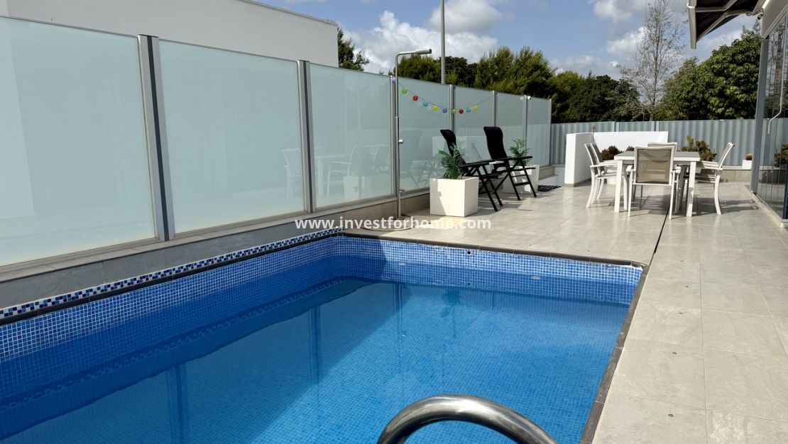 Sale - Villa - Dolores - Costa Blanca