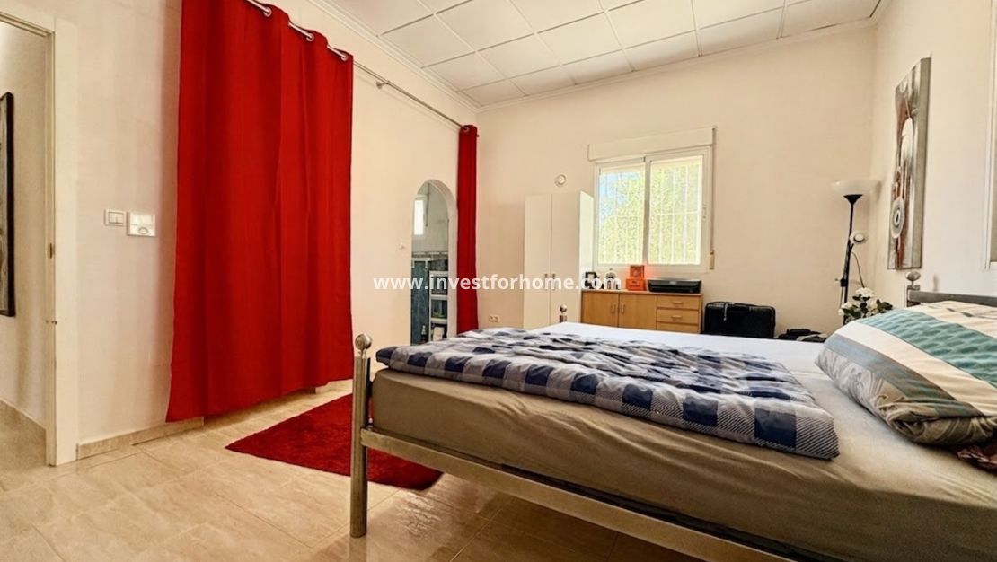 Sale - Villa - Dolores - Costa Blanca