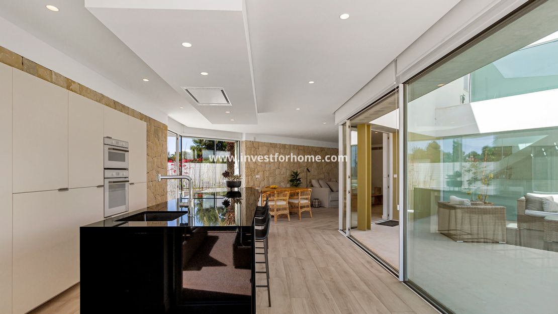 Sale - Villa - El Campello