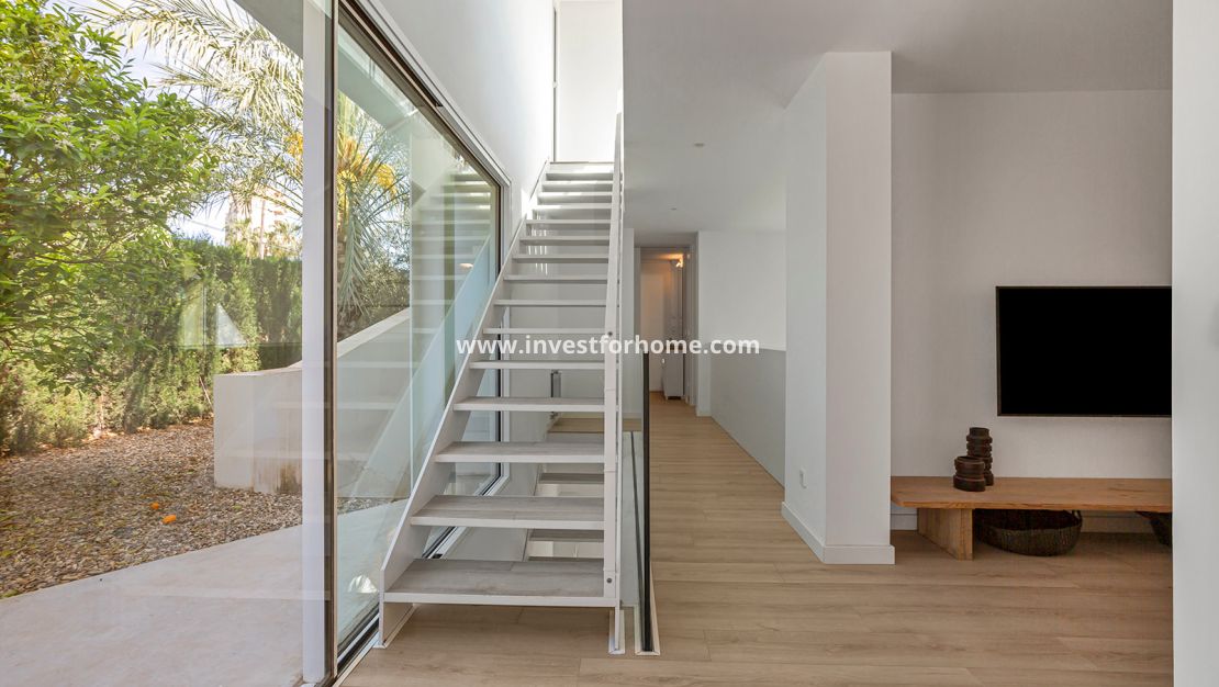 Sale - Villa - El Campello