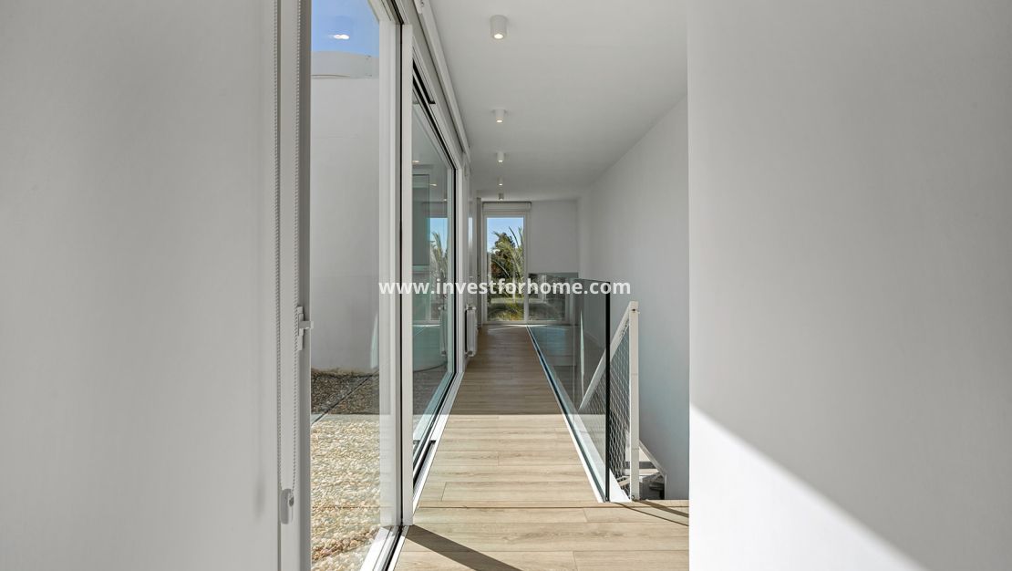 Sale - Villa - El Campello