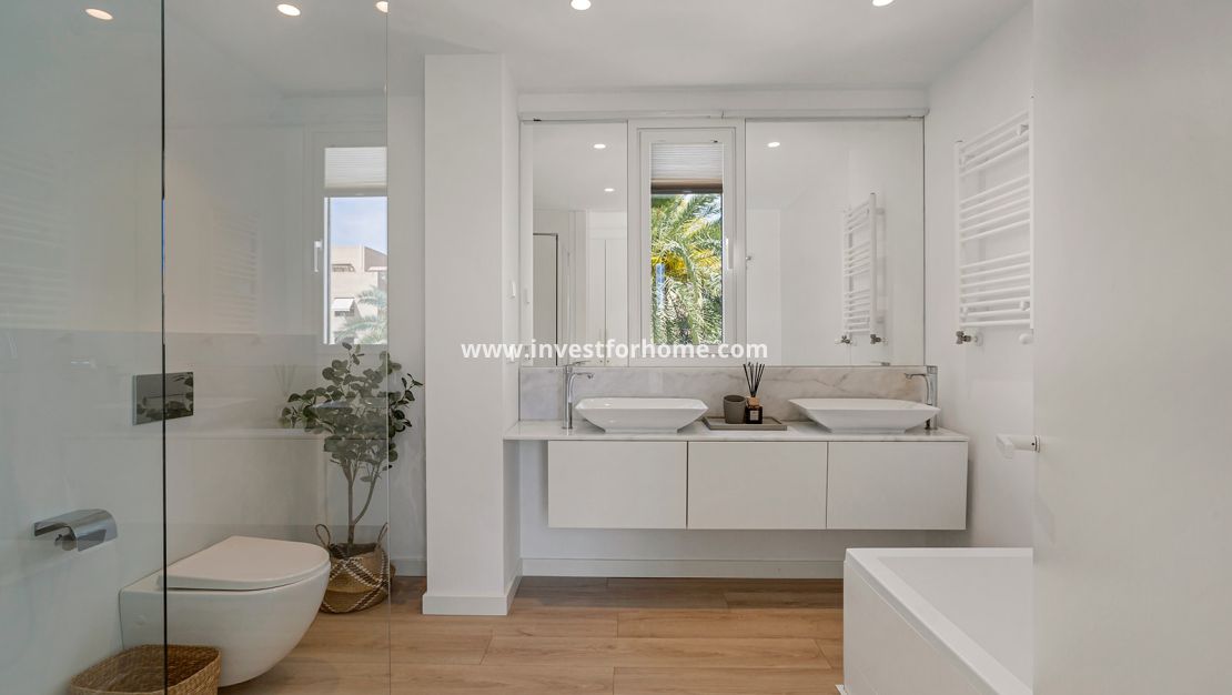 Sale - Villa - El Campello