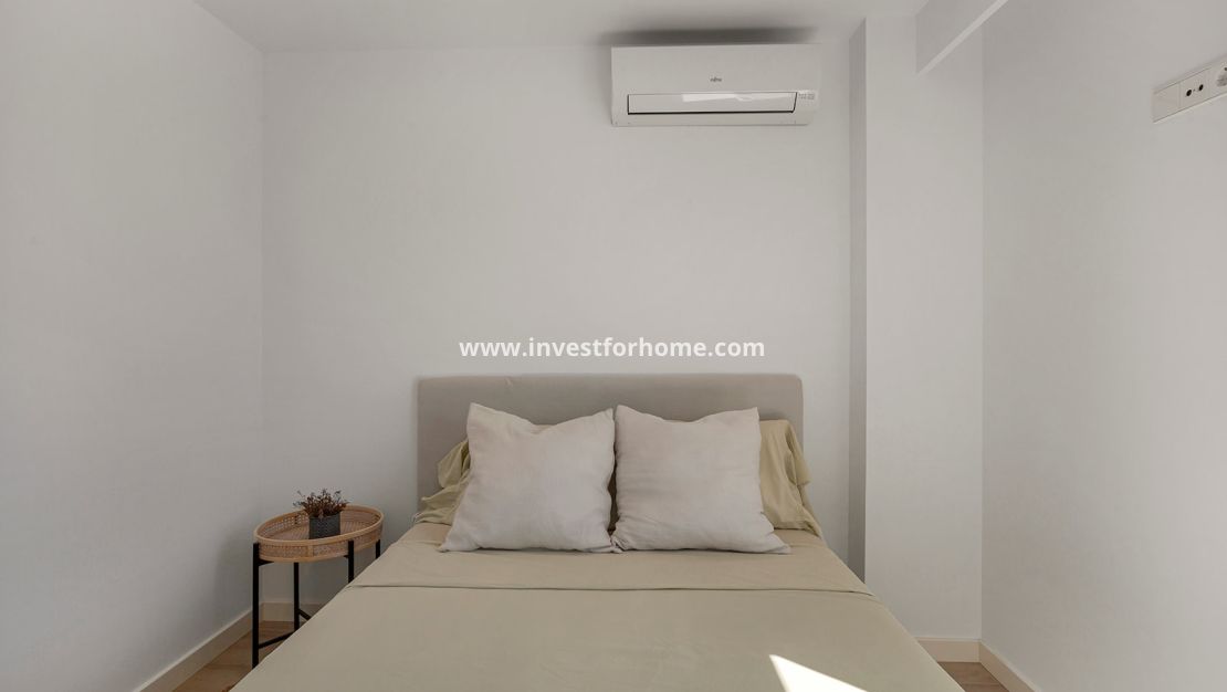 Sale - Villa - El Campello