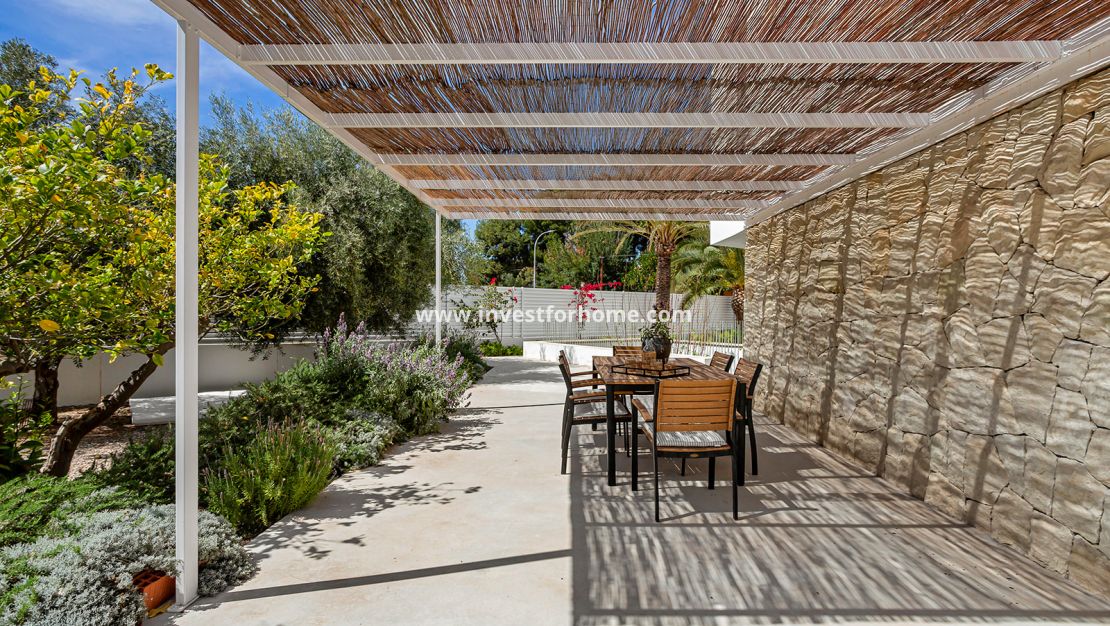 Sale - Villa - El Campello