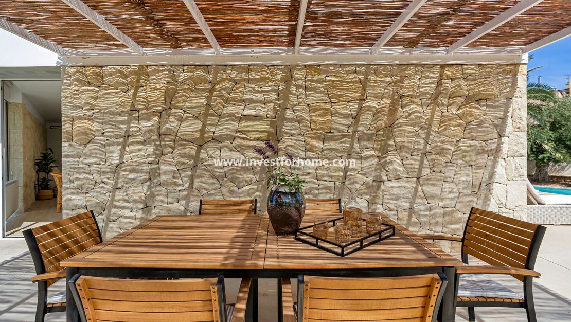 Sale - Villa - El Campello