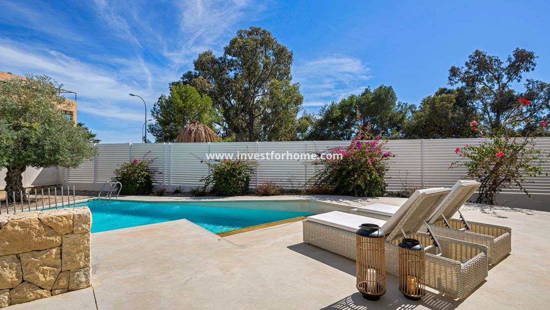 Sale - Villa - El Campello