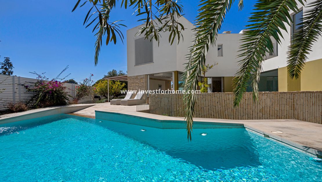 Sale - Villa - El Campello