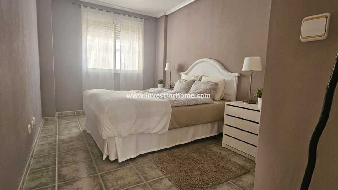 Sale - Villa - Guardamar del Segura - Campomar