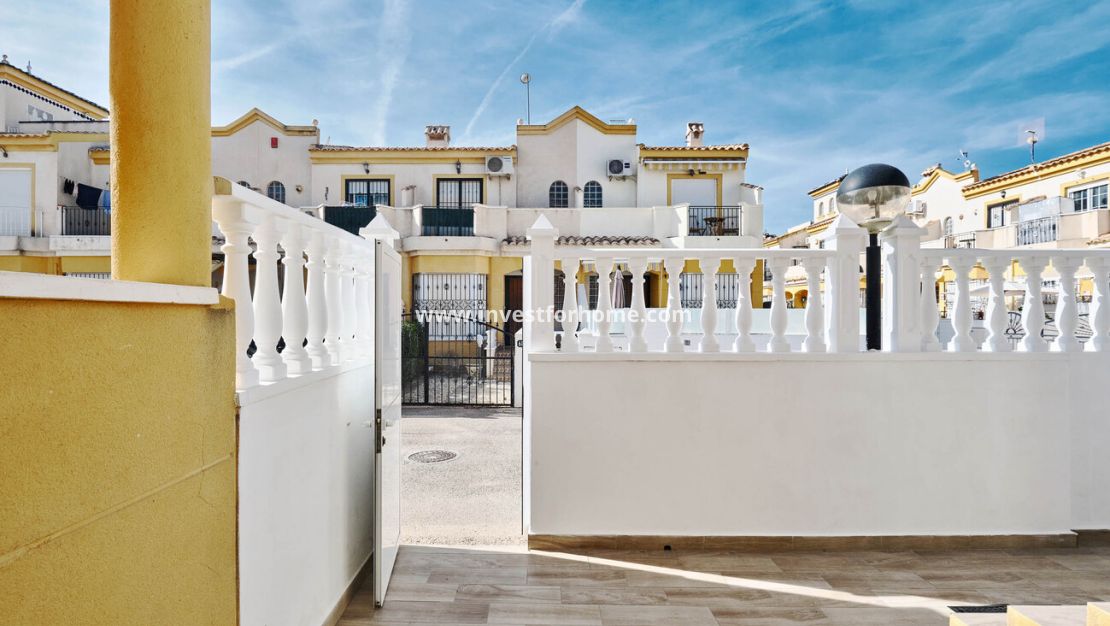 Sale - Villa - Guardamar del Segura - El Raso