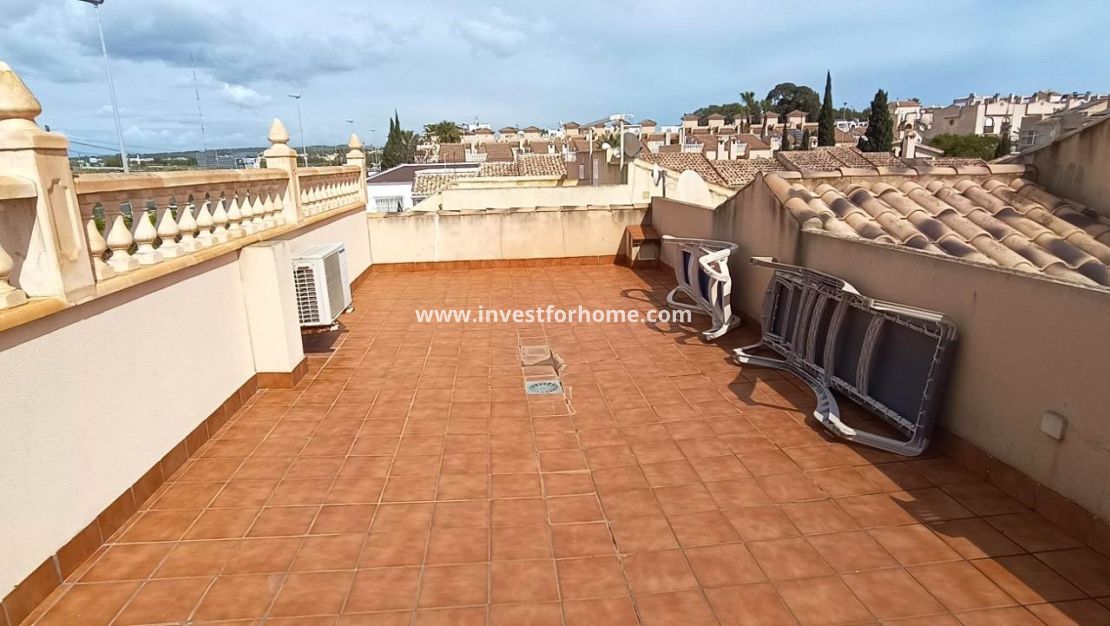 Sale - Villa - Guardamar del Segura - Urbanizaciones