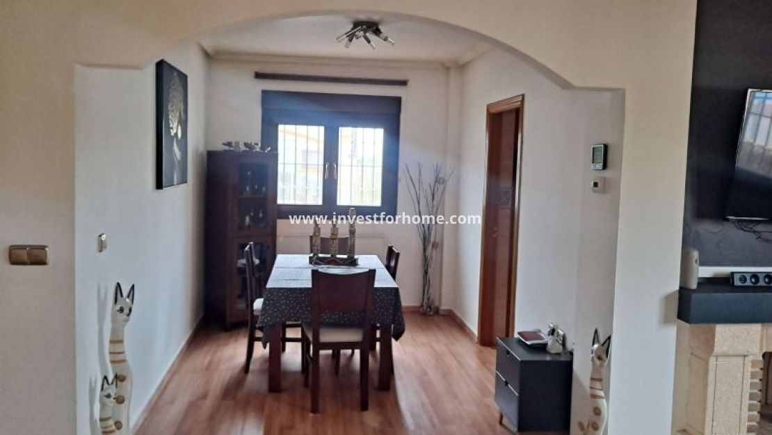 Sale - Villa - Hondón de las Nieves - Inland