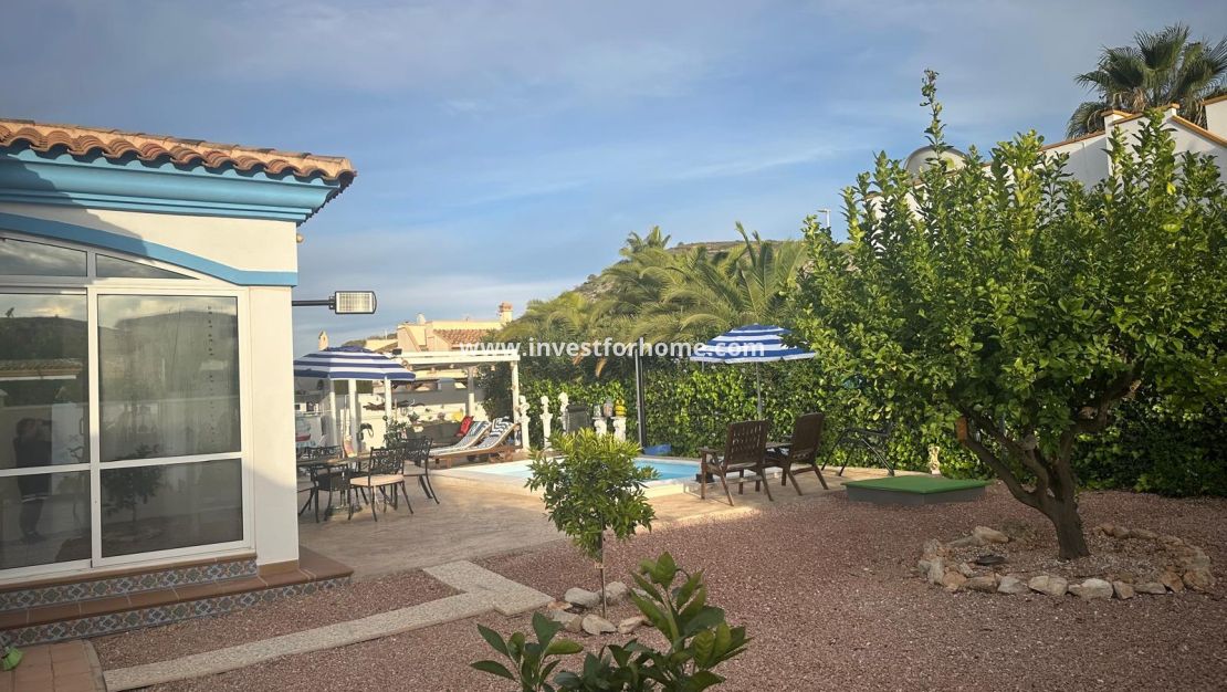 Sale - Villa - Hondón de las Nieves - Inland