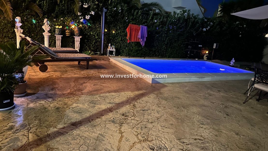 Sale - Villa - Hondón de las Nieves - Inland