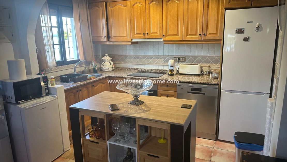 Sale - Villa - Hondón de las Nieves - Inland