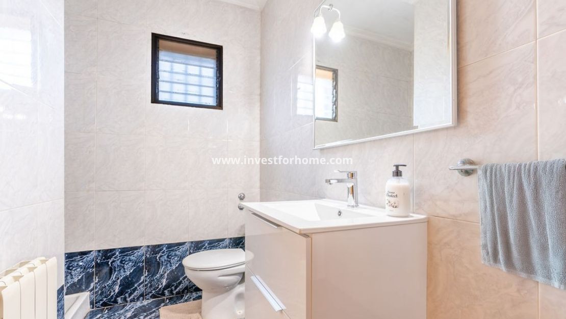 Sale - Villa - Hondón de las Nieves - Inland