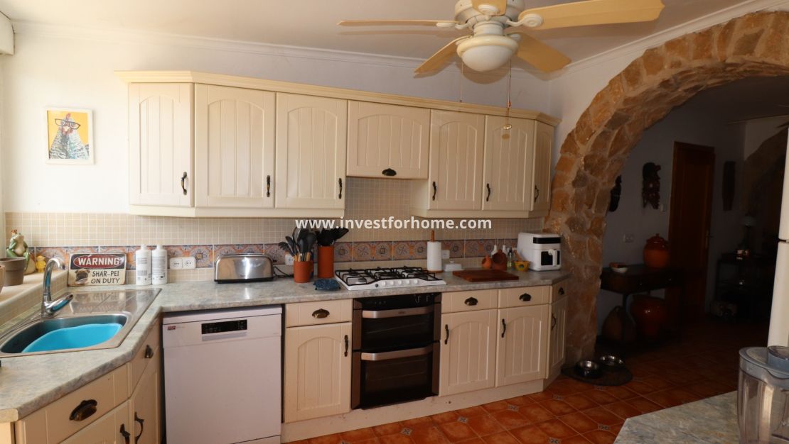 Sale - Villa - Hondón de las Nieves - Inland