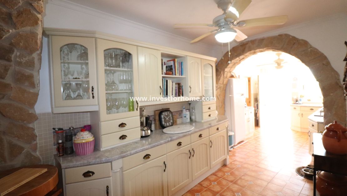 Sale - Villa - Hondón de las Nieves - Inland