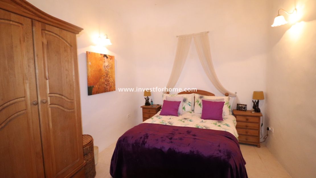 Sale - Villa - Hondón de las Nieves - Inland