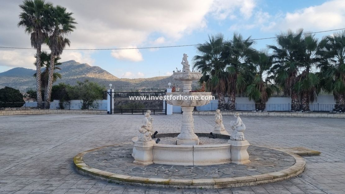 Sale - Villa - Hondon de los Frailes - Inland