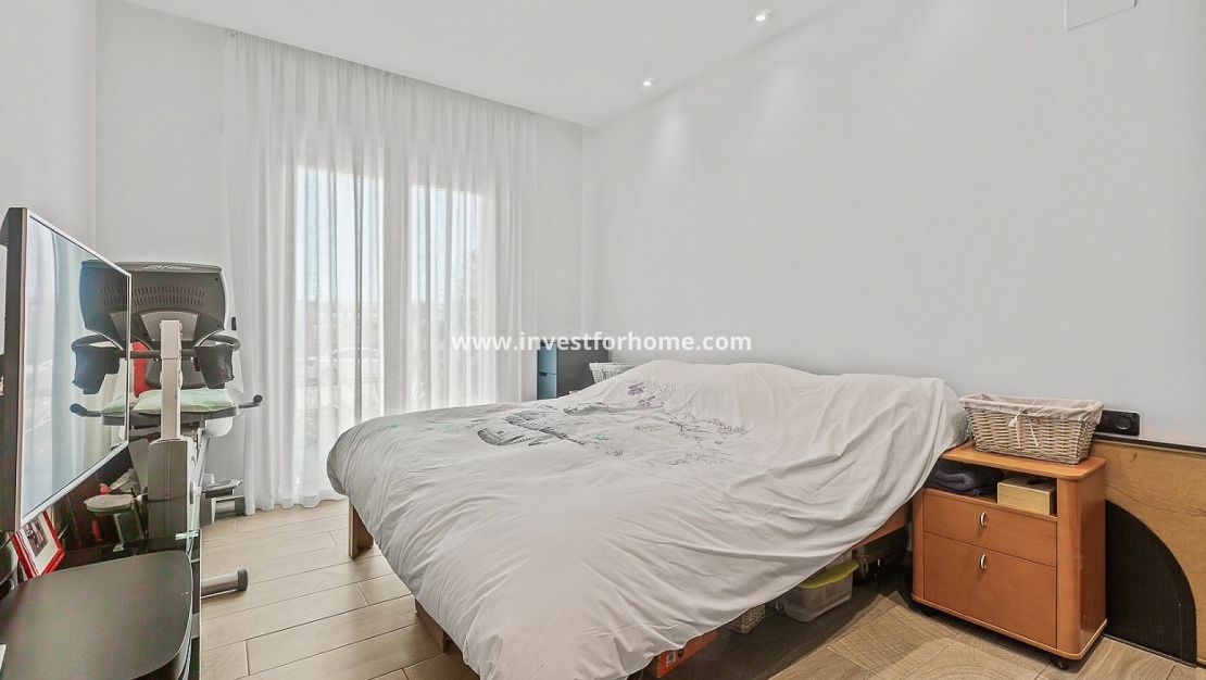 Sale - Villa - La Finca Golf Resort - Inland