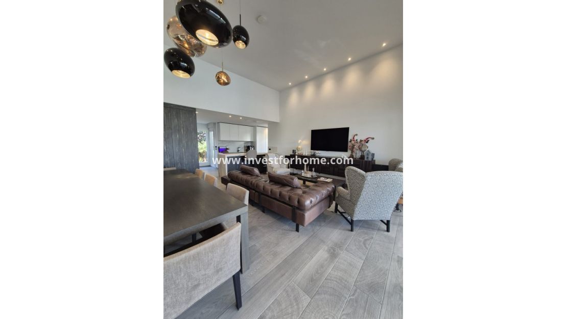 Sale - Villa - La Finca Golf Resort - Inland