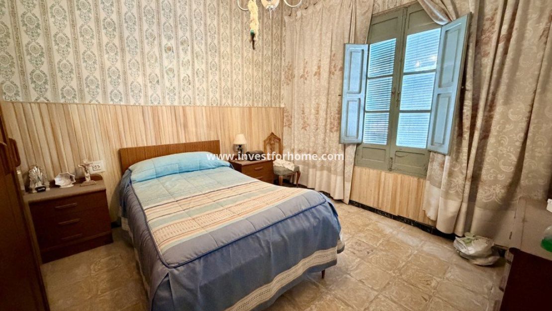 Sale - Villa - La Marina - Costa Blanca