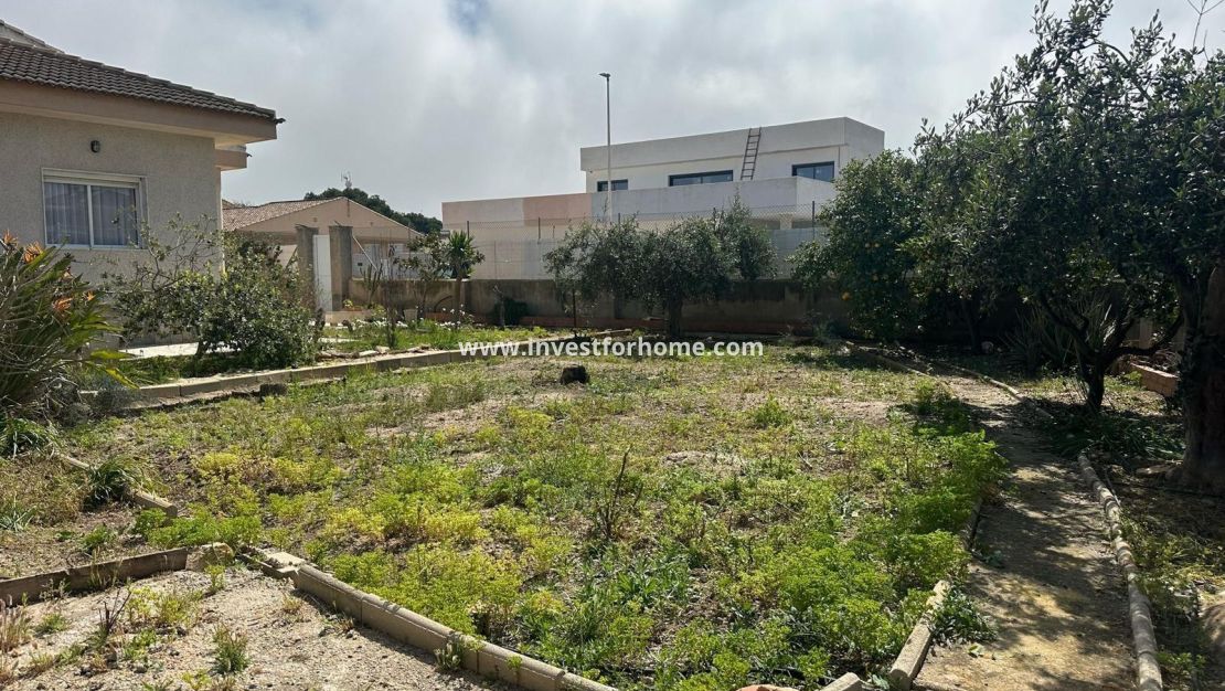 Sale - Villa - Los Alcázares - Las Lomas Del Rame-bahía Bella