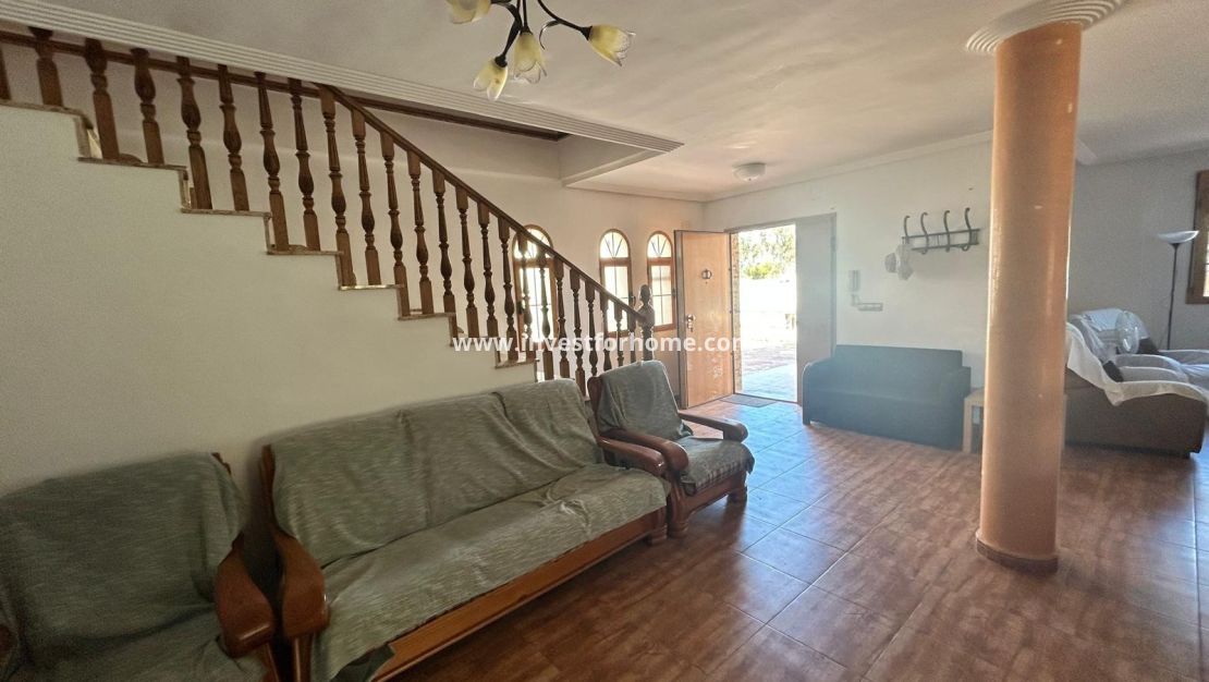 Sale - Villa - Los Alcázares - Las Lomas Del Rame-bahía Bella