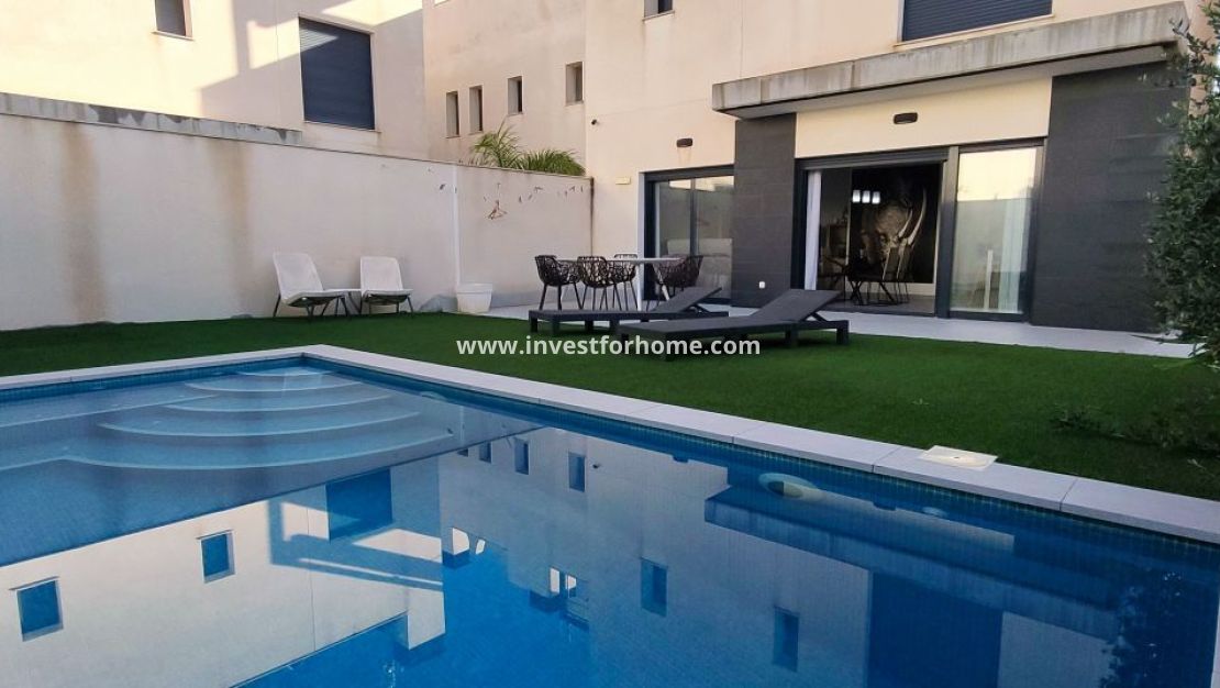 Sale - Villa - Los Alcázares - Serena Golf