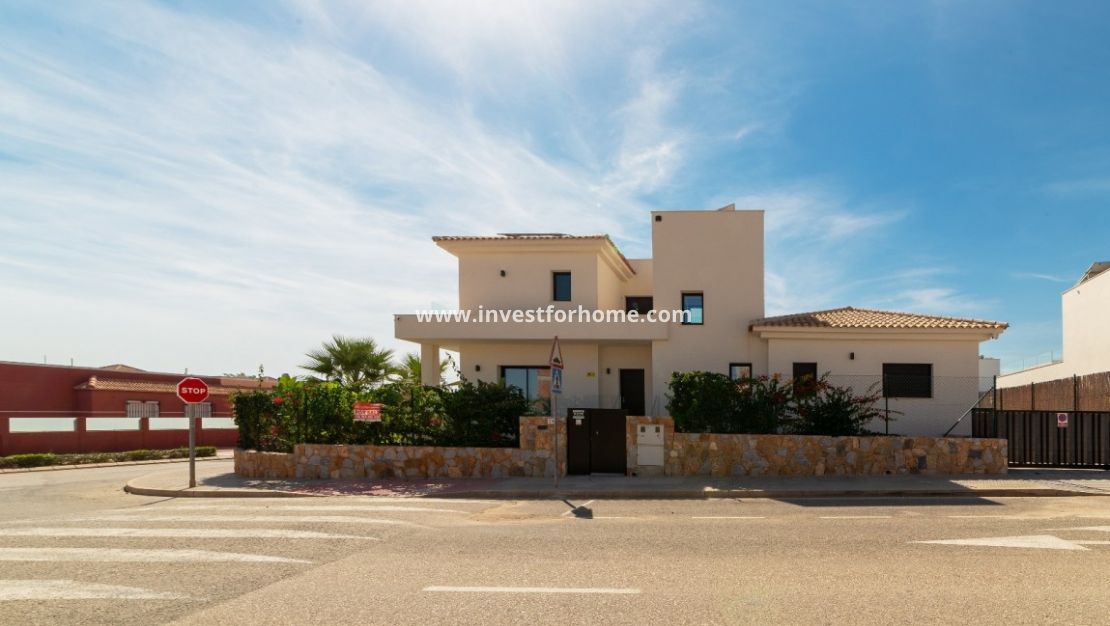 Sale - Villa - Los Montesinos - Costa Blanca