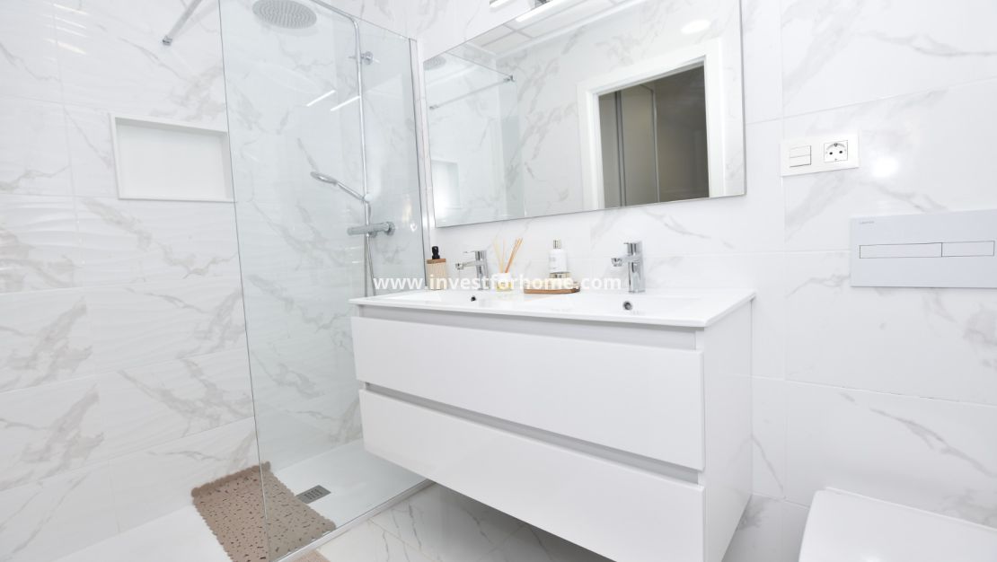 Sale - Villa - Los Montesinos - Costa Blanca