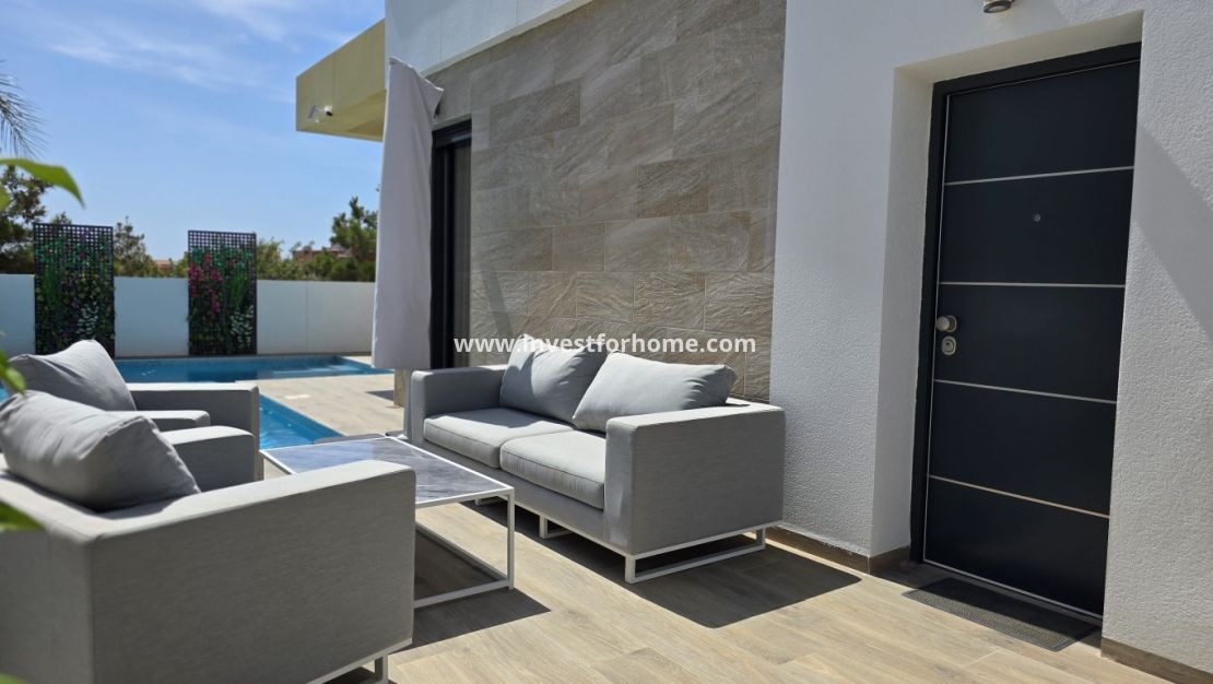 Sale - Villa - Los Montesinos - Costa Blanca