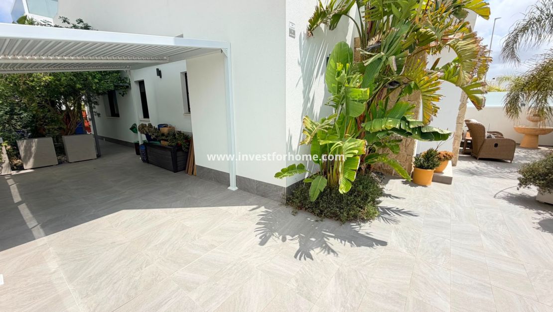 Sale - Villa - Los Montesinos - Costa Blanca
