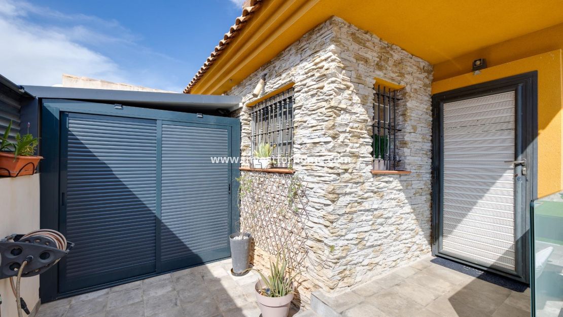 Sale - Villa - Los Montesinos - La Herrada